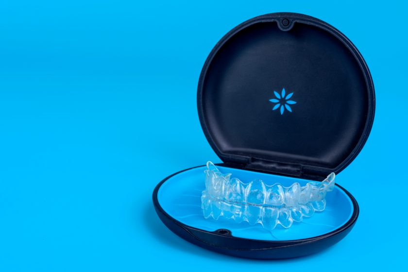 Estojo Invisalign